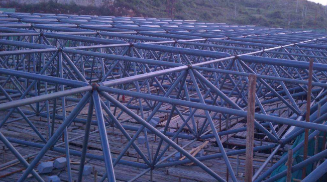 河西概述网架加工中对钢材的质量的过细恳求